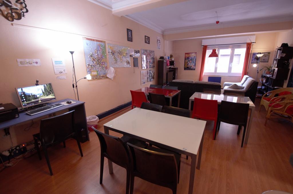 Hostel Hemingway Памплона Экстерьер фото