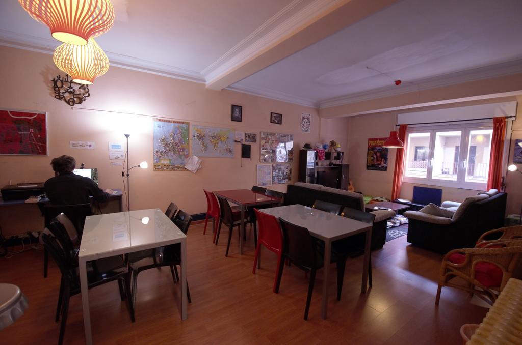 Hostel Hemingway Памплона Экстерьер фото