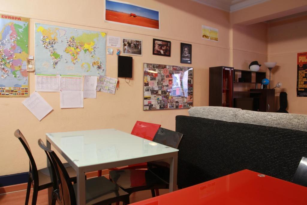 Hostel Hemingway Памплона Экстерьер фото